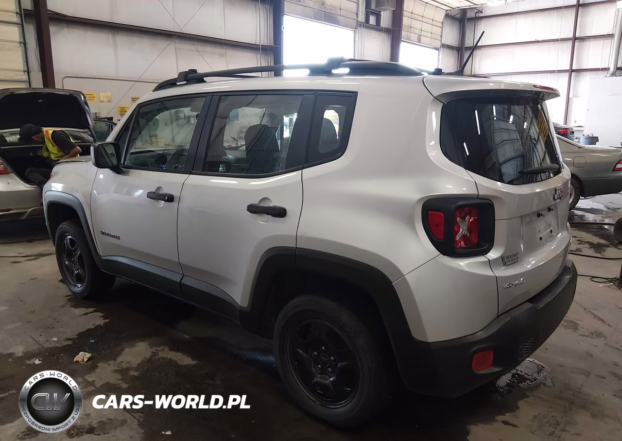 2017 Jeep Renegade Sport VIN:ZACCJBAB8HPG24107 - 3
