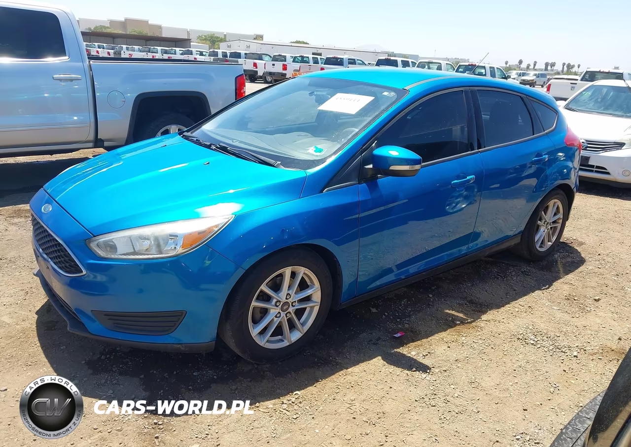 2015 Ford Focus Se VIN:1FADP3K26FL325343 - 2