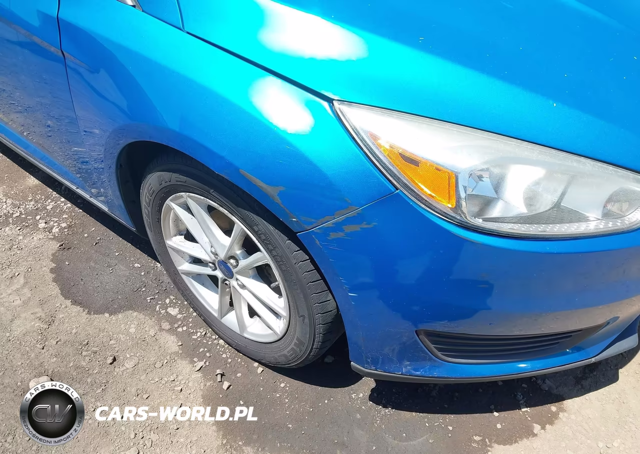 2015 Ford Focus Se VIN:1FADP3K26FL325343 - 6