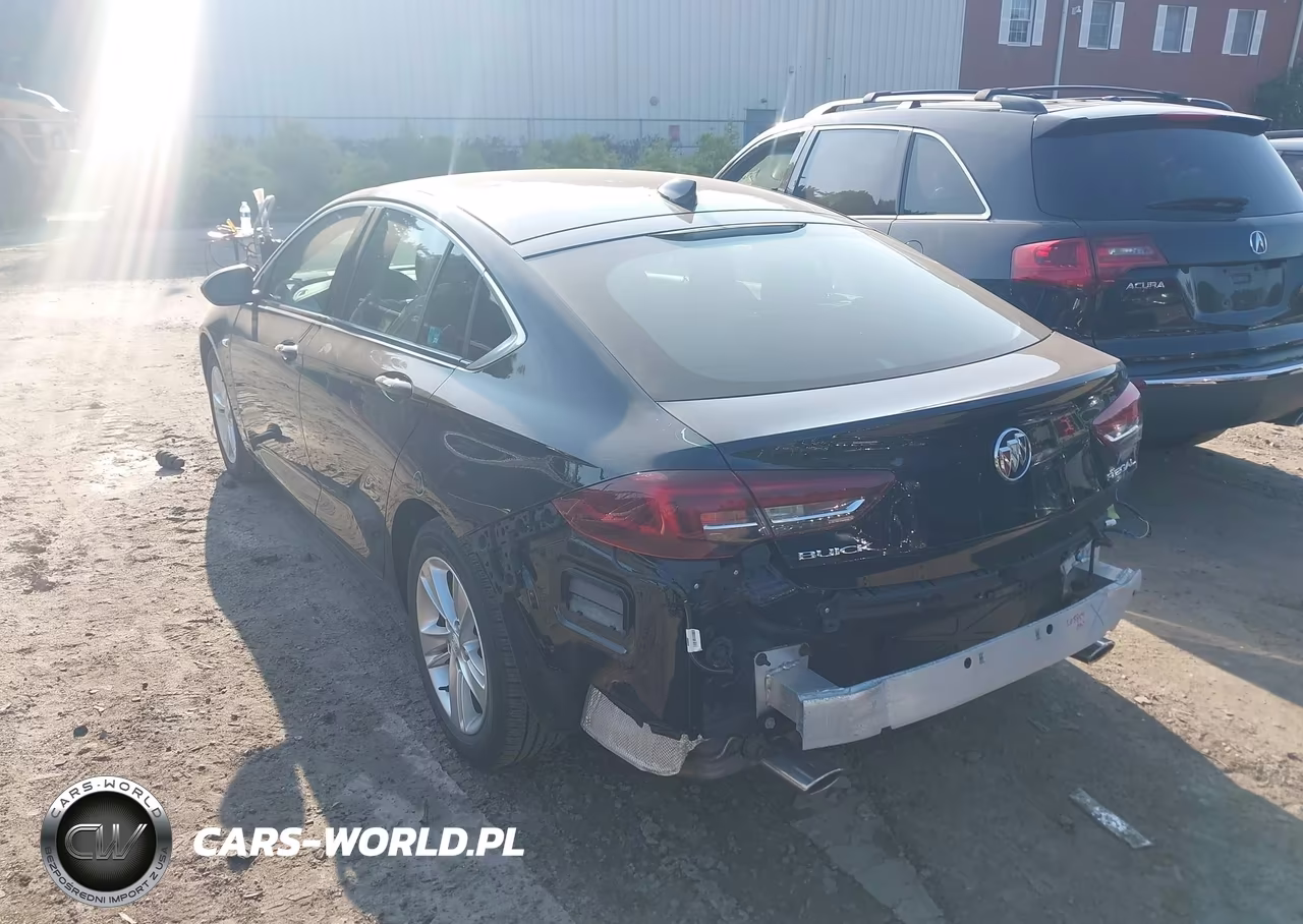2018 Buick Regal Sportback Preferred VIN:W04GL6SX9J1127984 - 3