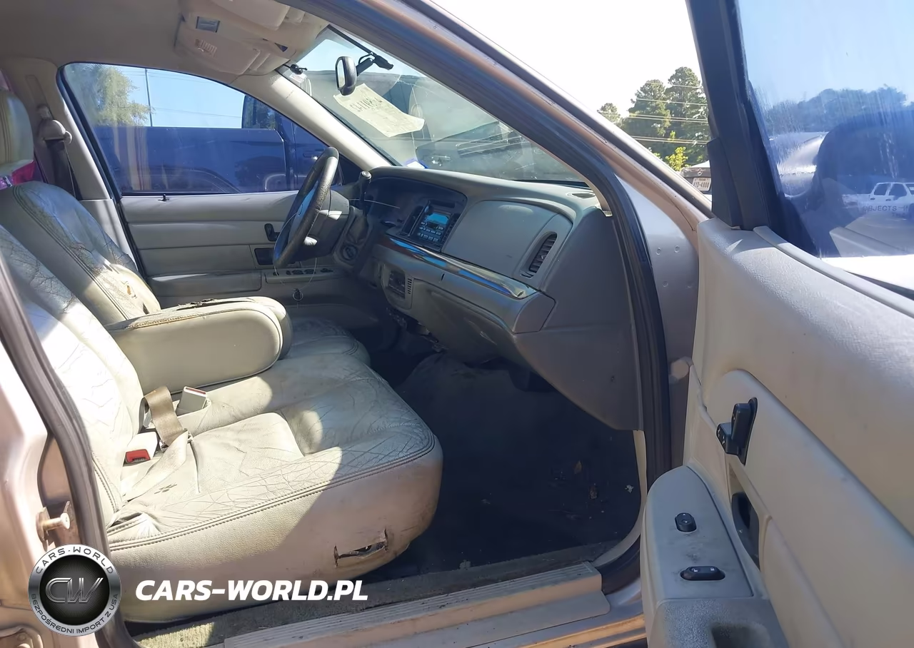2005 Ford Crown Victoria Lx-Lx Sport VIN:2FAFP74W65X118176 - 5