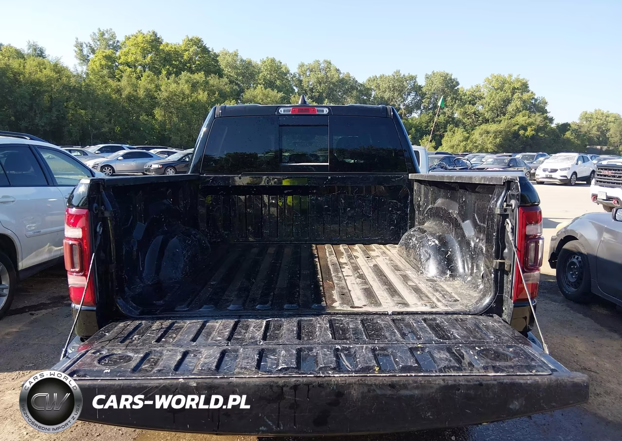 2020 Ram 1500 Big Horn 4X4 5'7 Box VIN:1C6SRFFT0LN403641 - 18