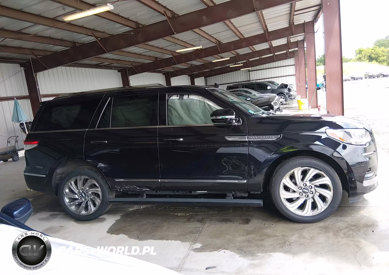 2024 Lincoln Navigator Premiere VIN:5LMJJ2NG8REL16323 - 13