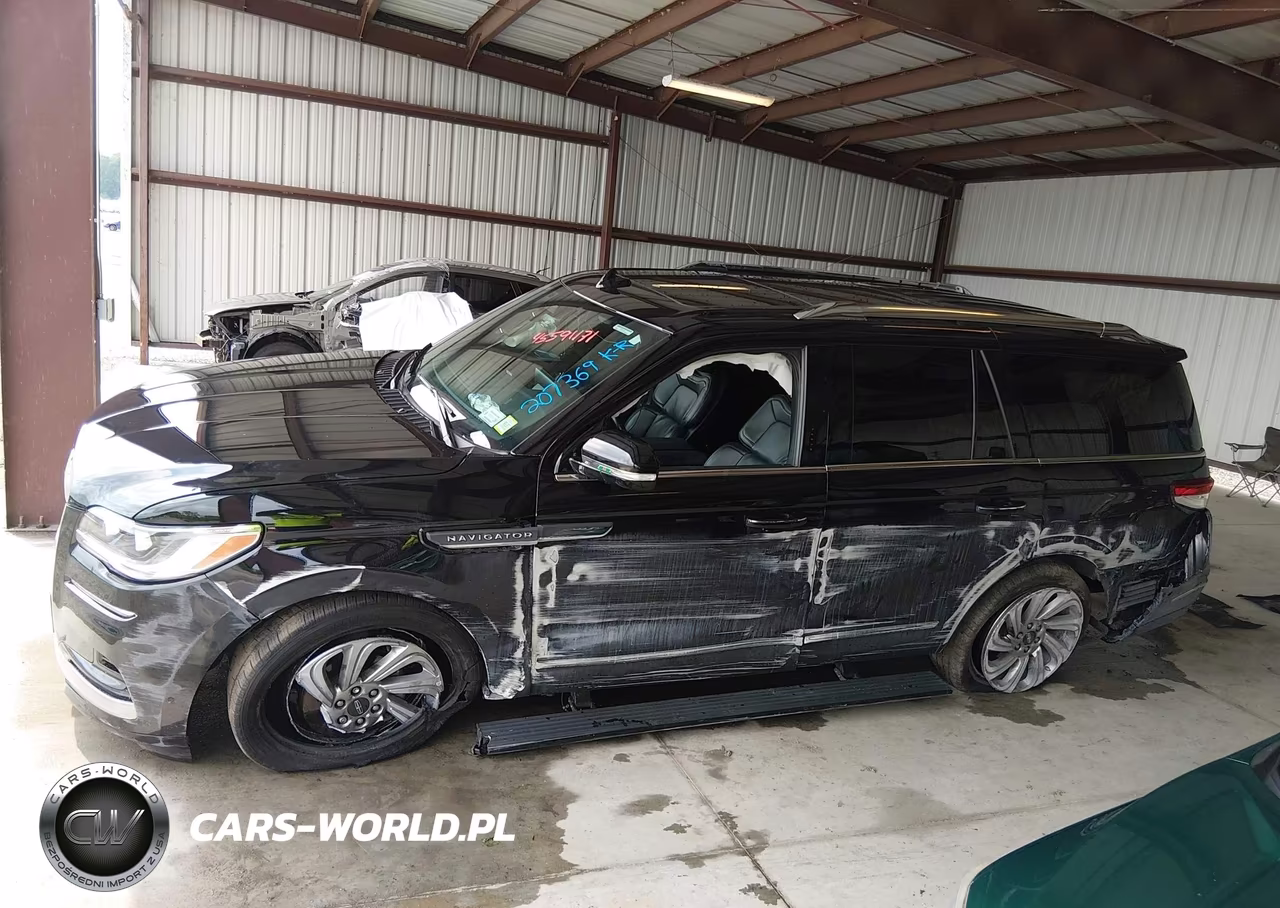 2024 Lincoln Navigator Premiere VIN:5LMJJ2NG8REL16323 - 14