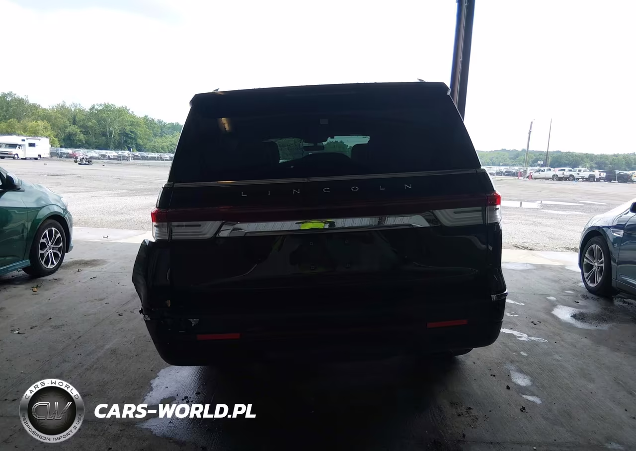 2024 Lincoln Navigator Premiere VIN:5LMJJ2NG8REL16323 - 16