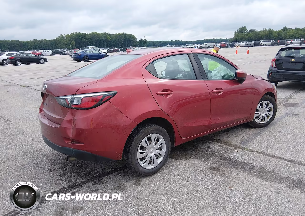 2019 Toyota Yaris L VIN:3MYDLBYV7KY526463 - 4