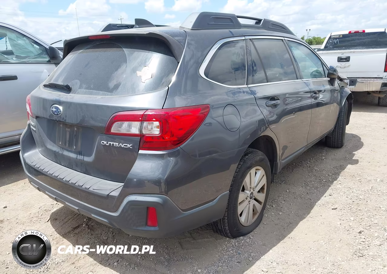 2019 Subaru Outback 2.5I Premium VIN:4S4BSAHCXK3338459 - 4