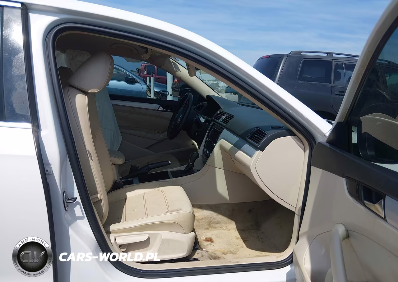 2012 Volkswagen Passat 2.5L Se VIN:1VWBH7A35CC102560 - 5