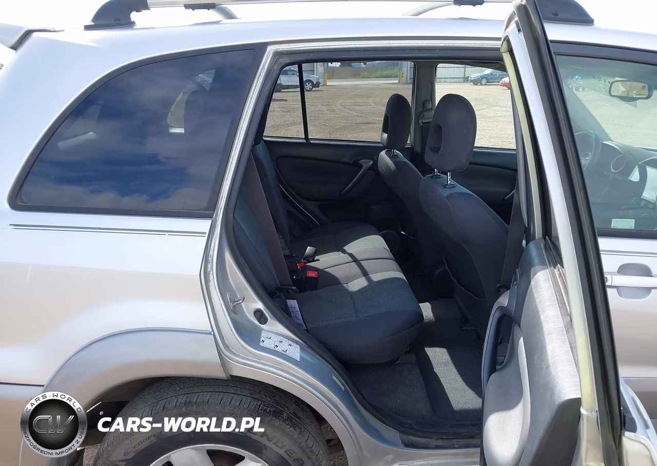 2004 Toyota Rav4 VIN:JTEHD20V846002270 - 8
