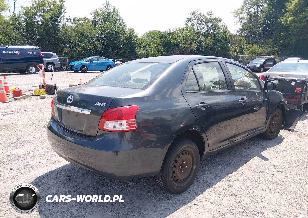 2011 Toyota Yaris VIN:JTDBT4K34BL000860 - 4
