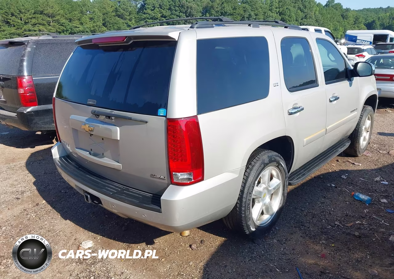 2007 Chevrolet Tahoe Ltz VIN:1GNFC13097J397027 - 4