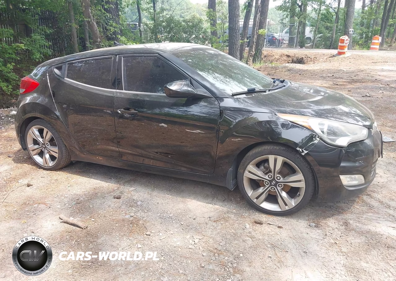 2012 Hyundai Veloster Base W-Black