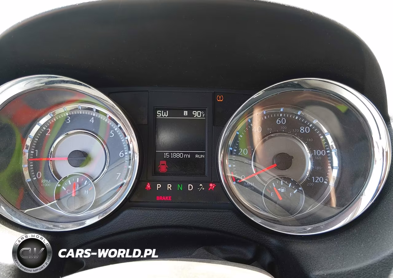 CHRYSLER TOWN & COU VIN:2C4RC1BG5ER293177 - 7