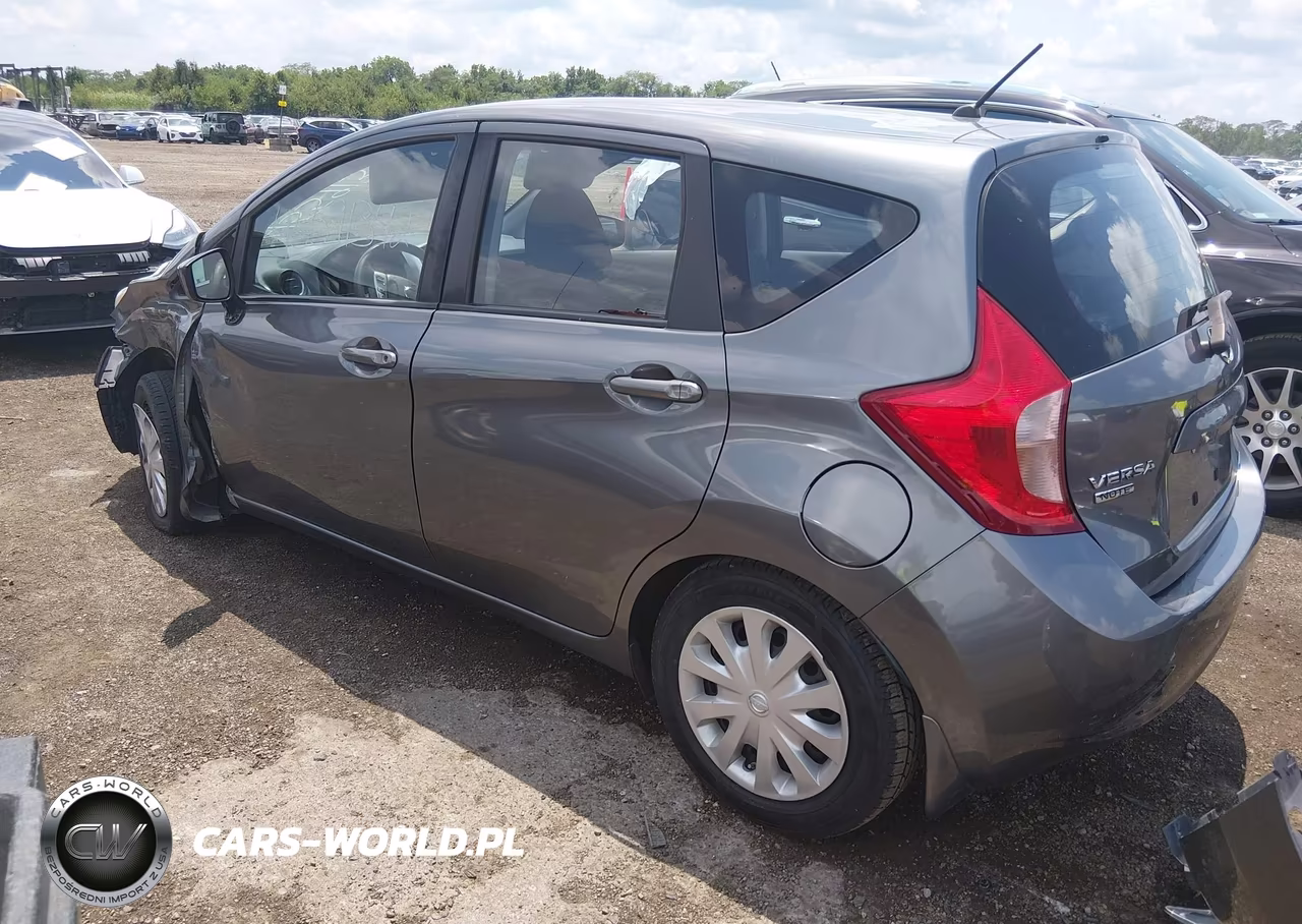 2016 Nissan Versa Note S Plus VIN:3N1CE2CP3GL387923 - 3