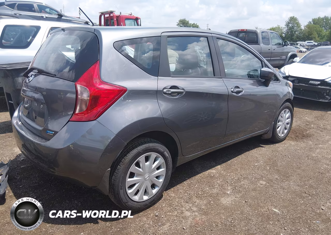 2016 Nissan Versa Note S Plus VIN:3N1CE2CP3GL387923 - 4
