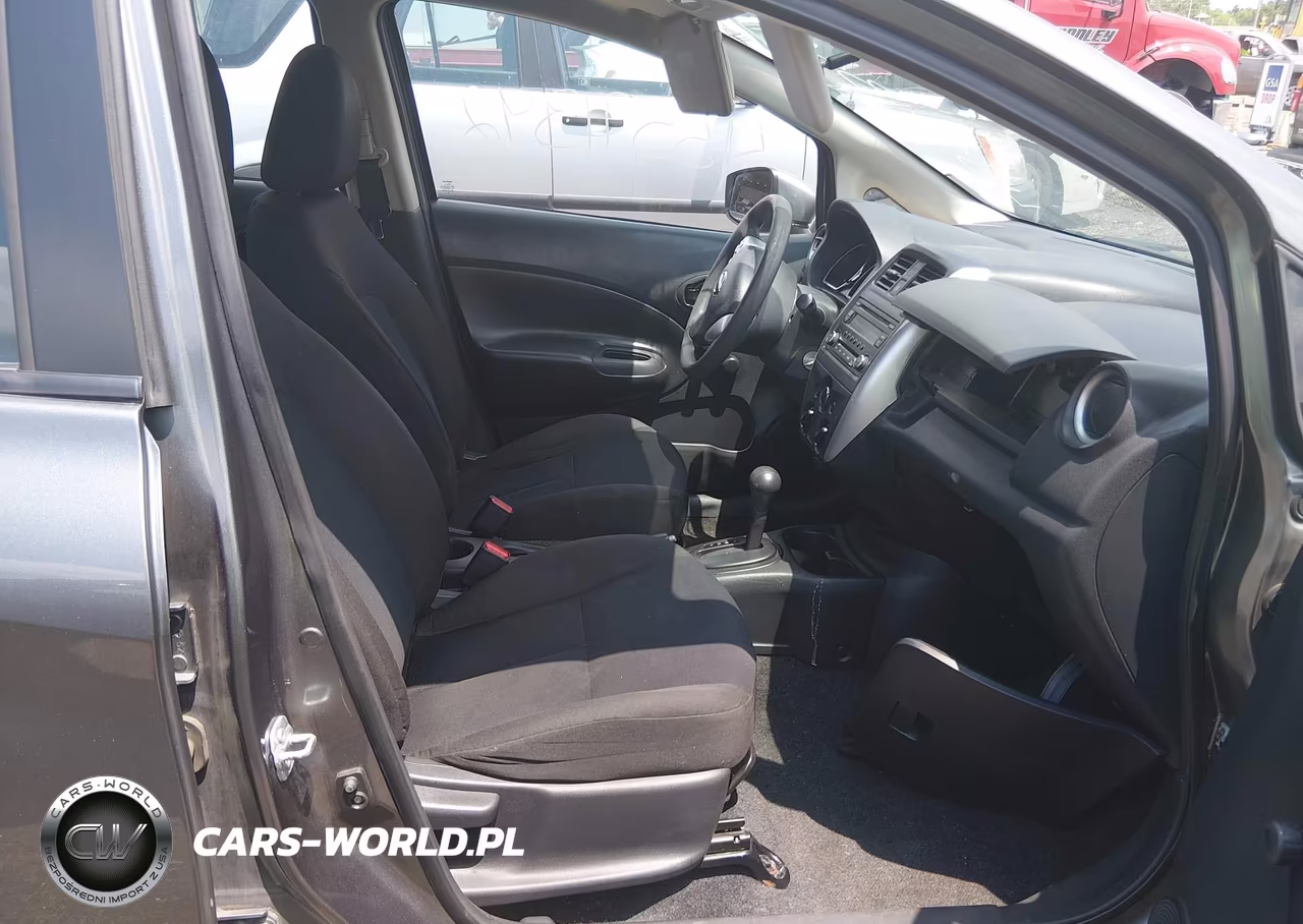 2016 Nissan Versa Note S Plus VIN:3N1CE2CP3GL387923 - 5