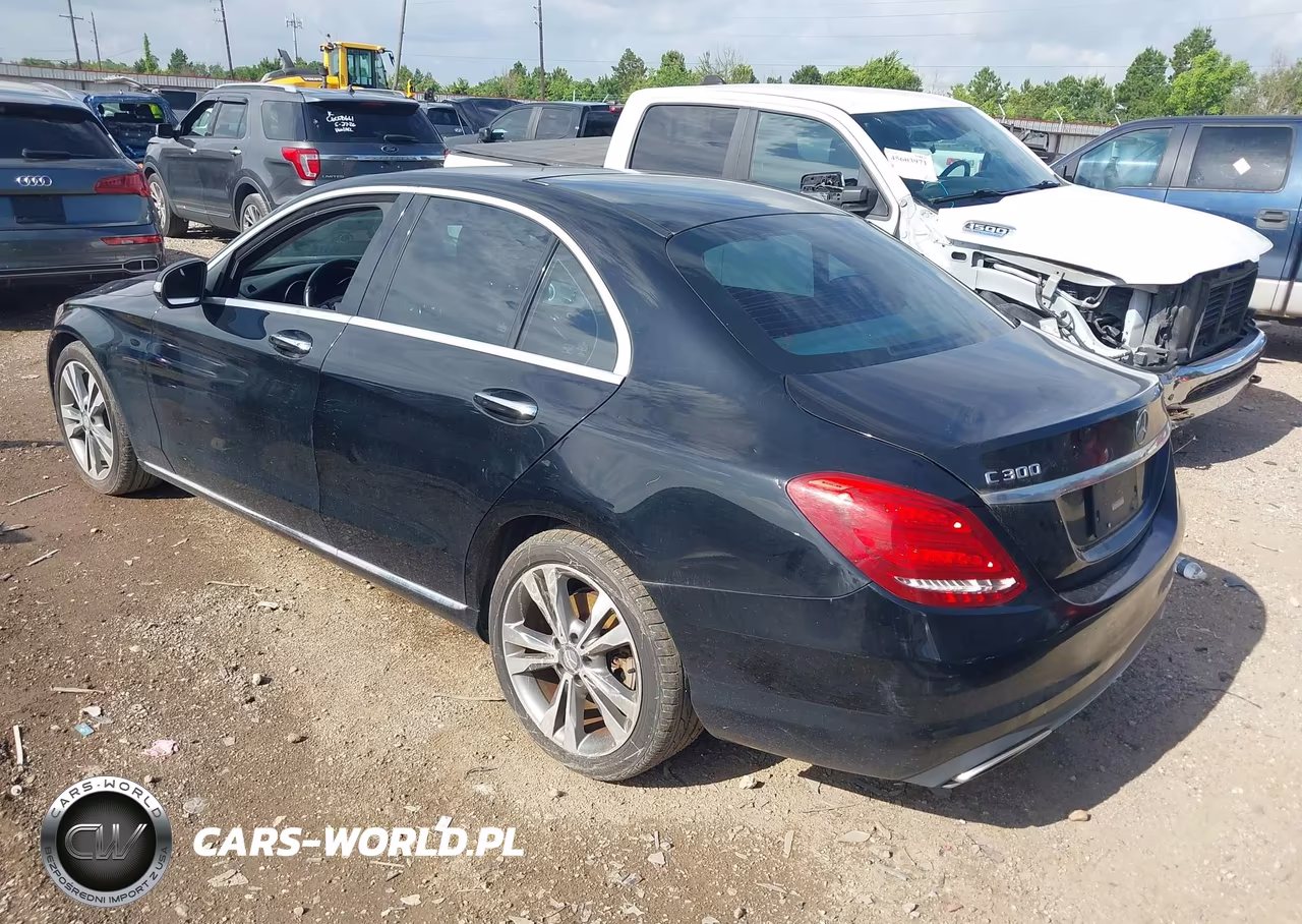 2015 Mercedes-Benz C 300 4Matic VIN:55SWF4KB8FU010217 - 3