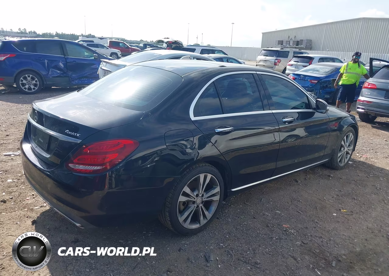 2015 Mercedes-Benz C 300 4Matic VIN:55SWF4KB8FU010217 - 4