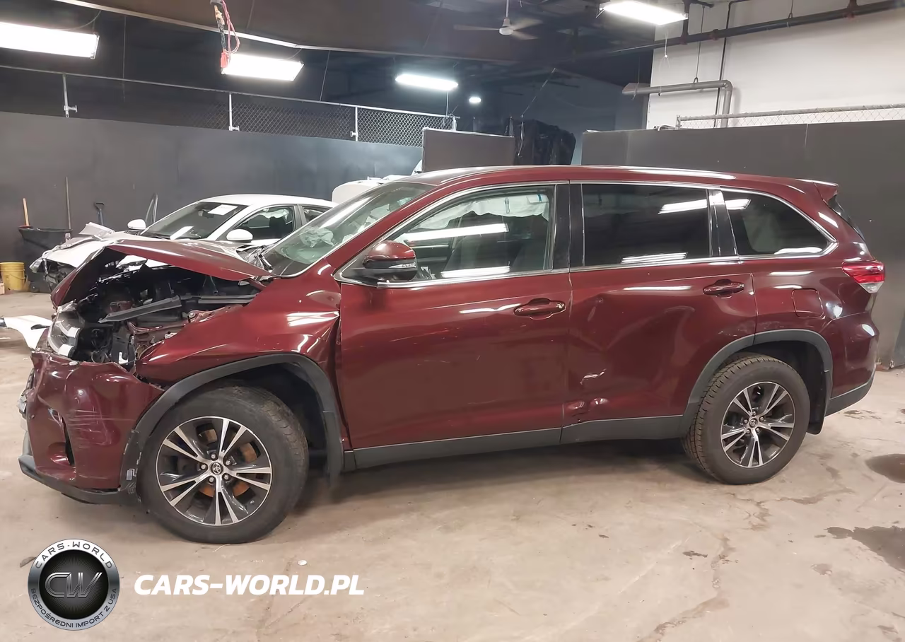 2019 Toyota Highlander Le VIN:5TDBZRFH9KS915378 - 15