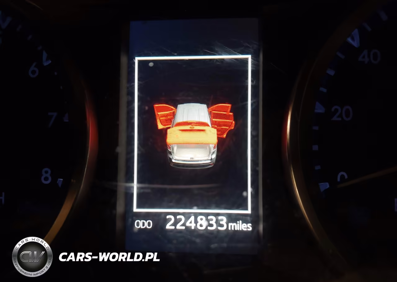 2019 Toyota Highlander Le VIN:5TDBZRFH9KS915378 - 16