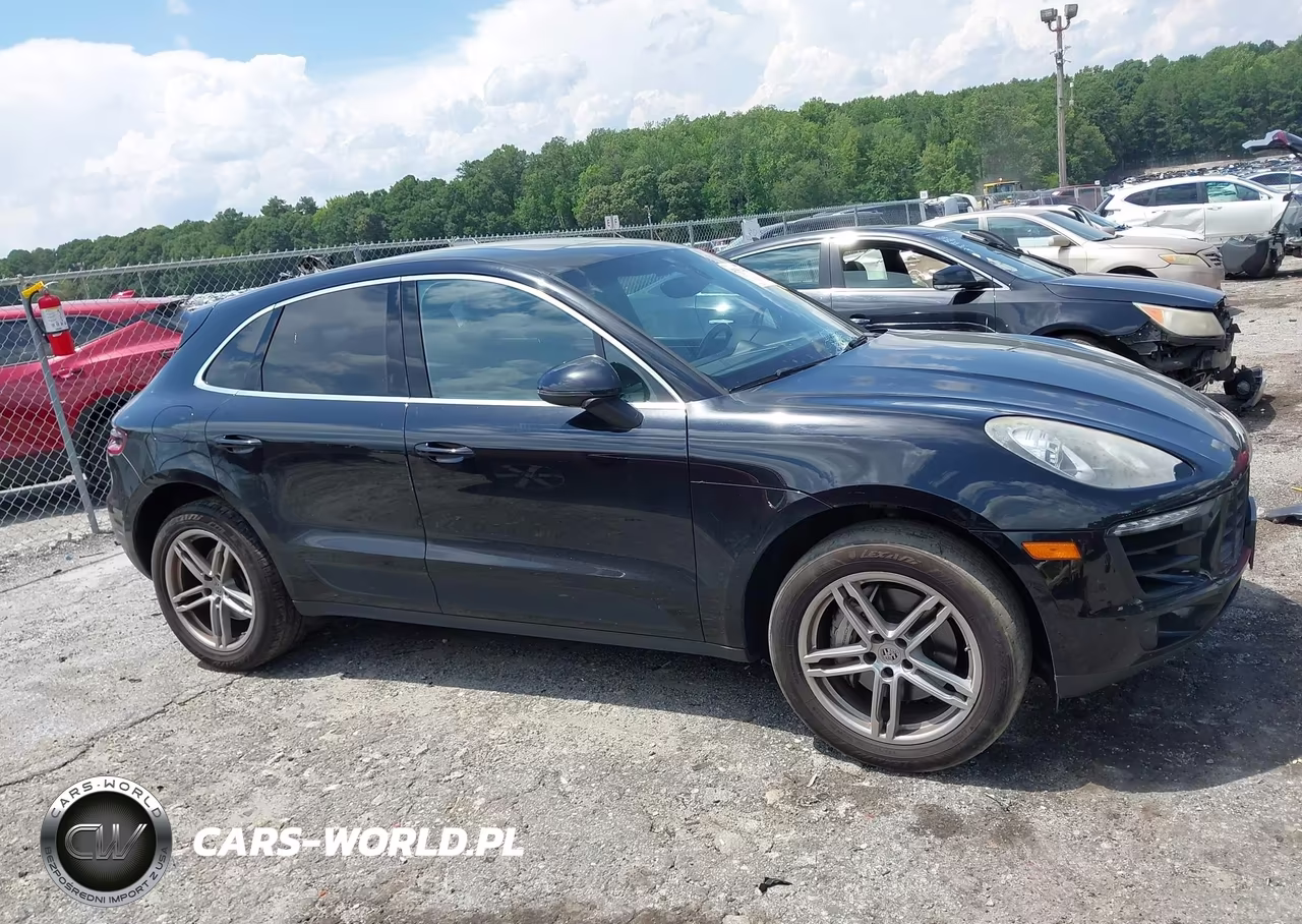 2016 Porsche Macan S VIN:WP1AB2A54GLB50088 - 13