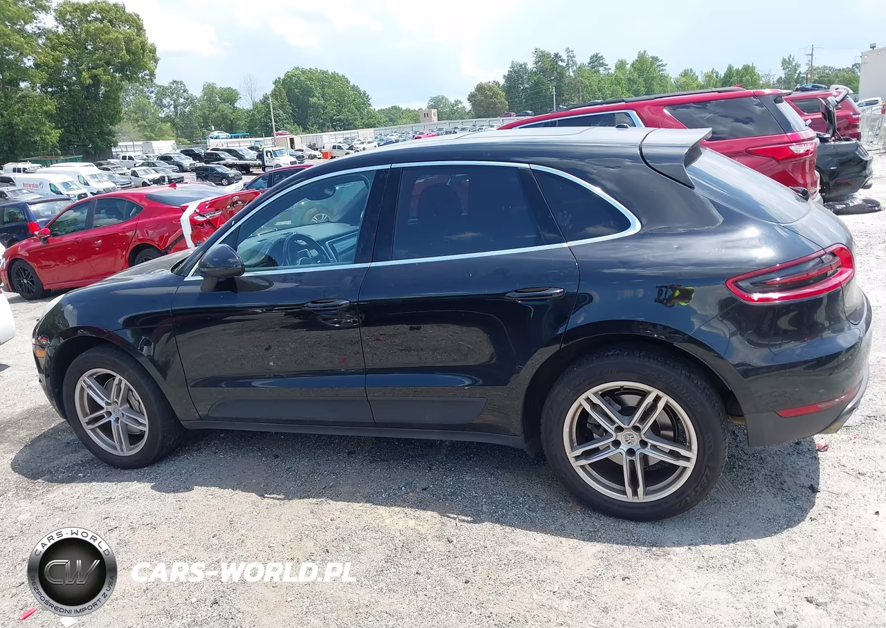 2016 Porsche Macan S VIN:WP1AB2A54GLB50088 - 14