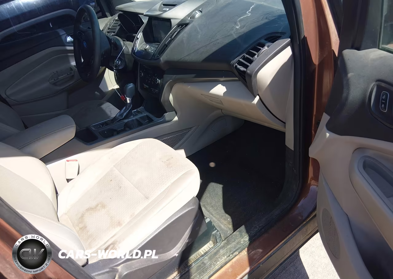 2017 Ford Escape Se VIN:1FMCU9G98HUA04114 - 5