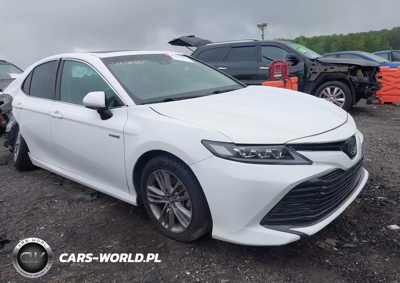 2018 Toyota Camry Hybrid Le – zdjęcie 1 z 15