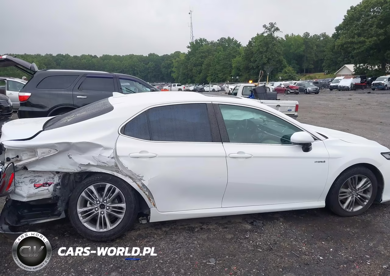 2018 Toyota Camry Hybrid Le VIN:4T1B31HK2JU502722 - 12