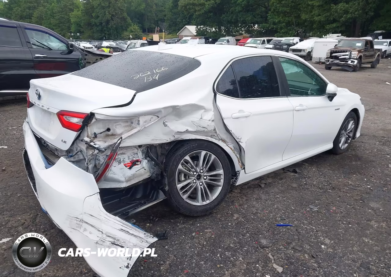 2018 Toyota Camry Hybrid Le VIN:4T1B31HK2JU502722 - 4