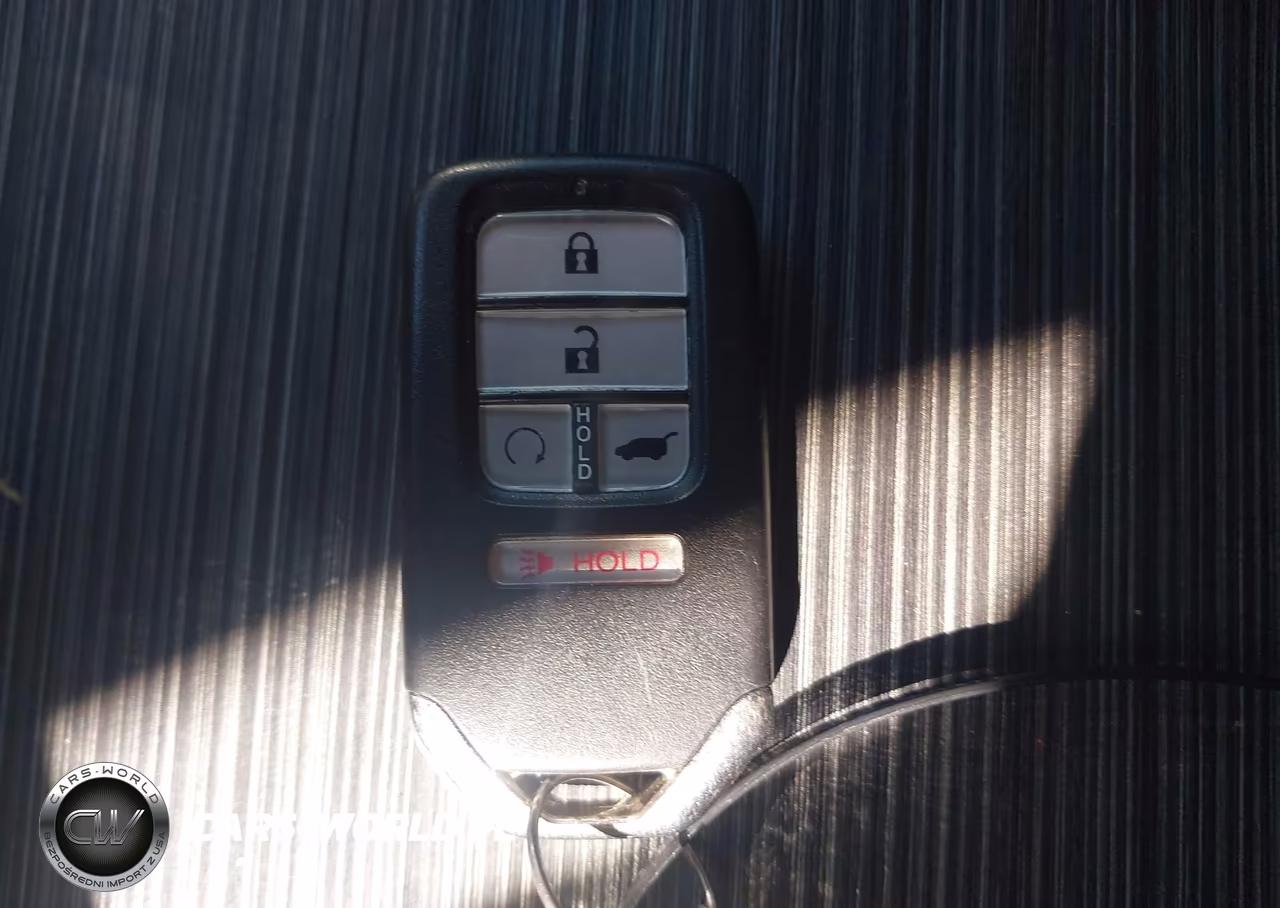 2019 Honda Pilot Elite VIN:5FNYF6H08KB029579 - 11