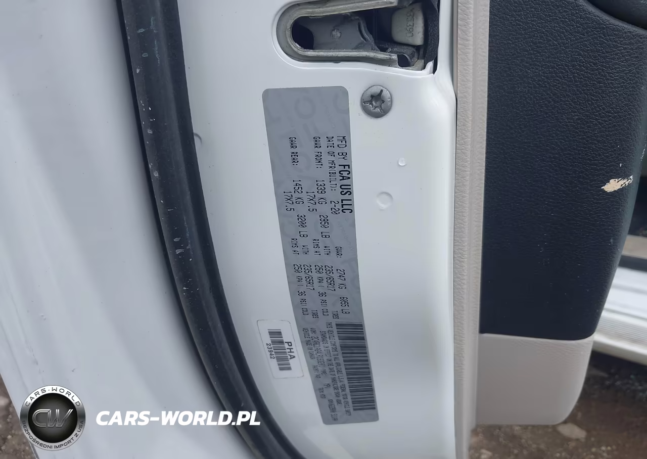 2020 Chrysler Voyager L VIN:2C4RC1AG4LR193201 - 9