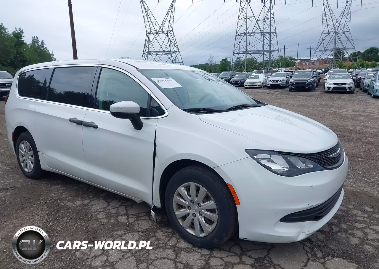 2020 Chrysler Voyager L