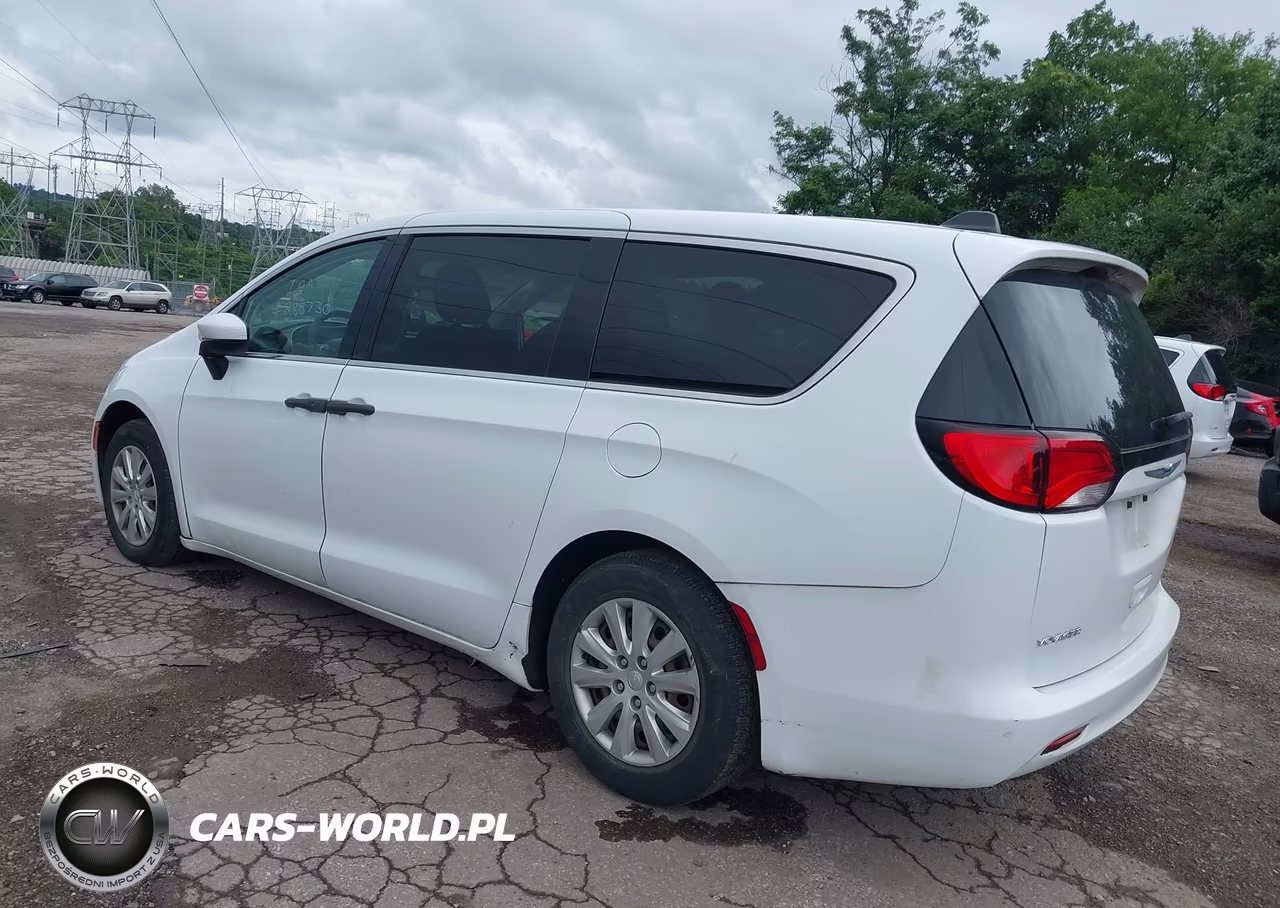 2020 Chrysler Voyager L VIN:2C4RC1AG2LR193200 - 3