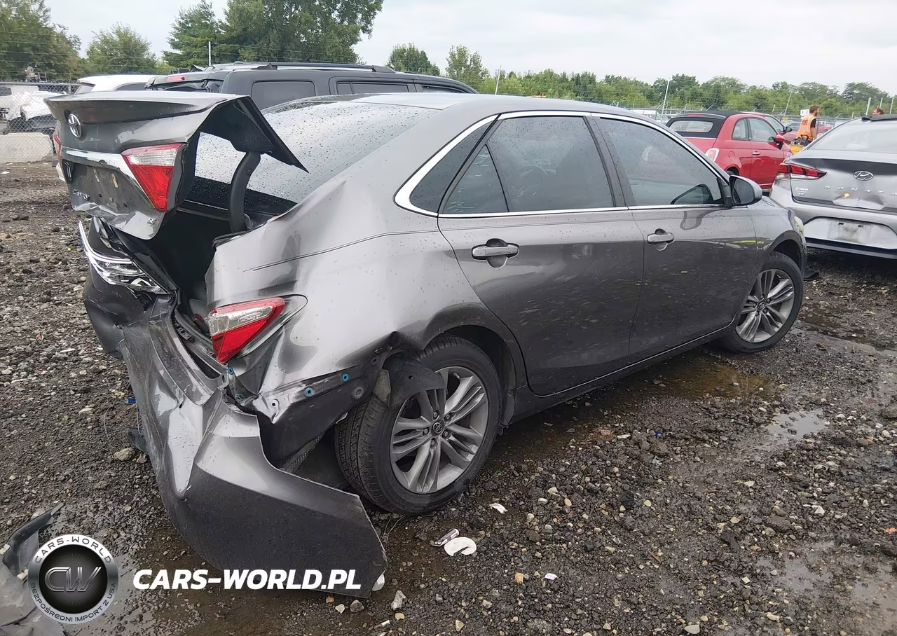 2017 Toyota Camry Se VIN:4T1BF1FK8HU812037 - 4