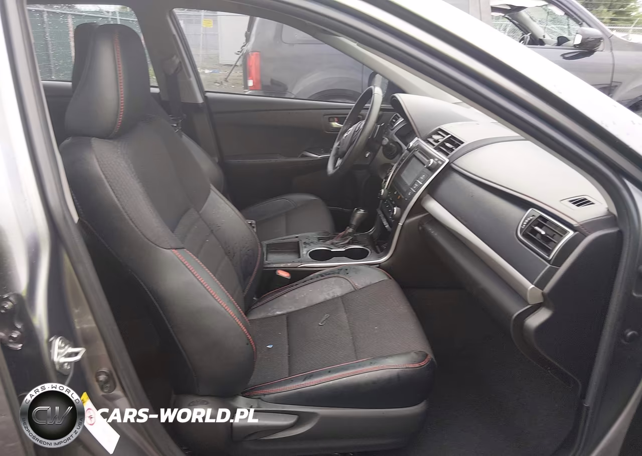 2017 Toyota Camry Se VIN:4T1BF1FK8HU812037 - 5