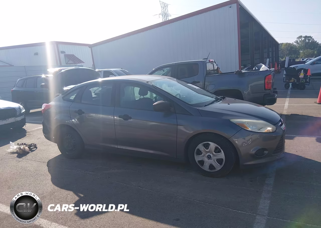 2013 Ford Focus S VIN:1FADP3E26DL330728 - 13