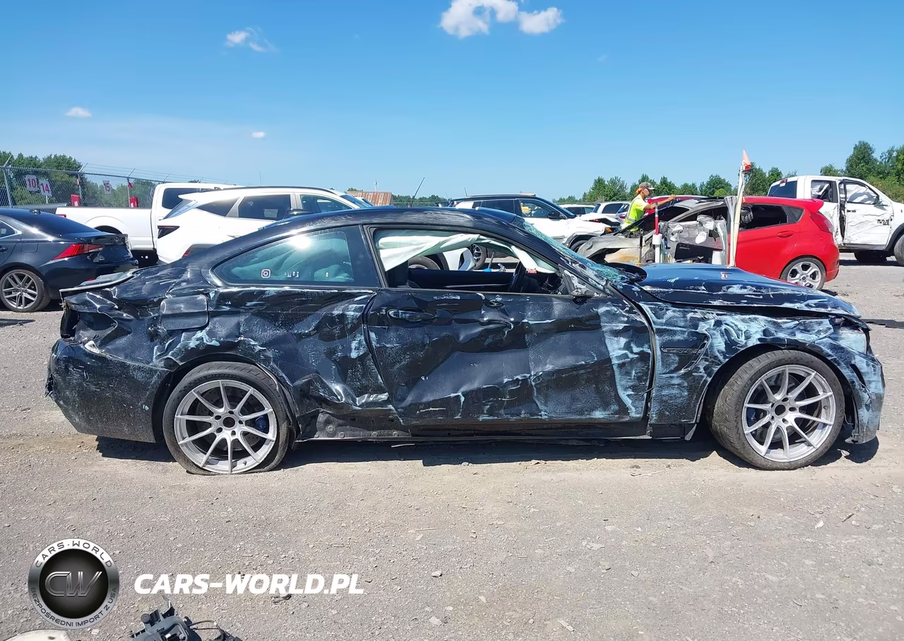 2015 BMW M4 VIN:WBS3R9C53FK331496 - 13