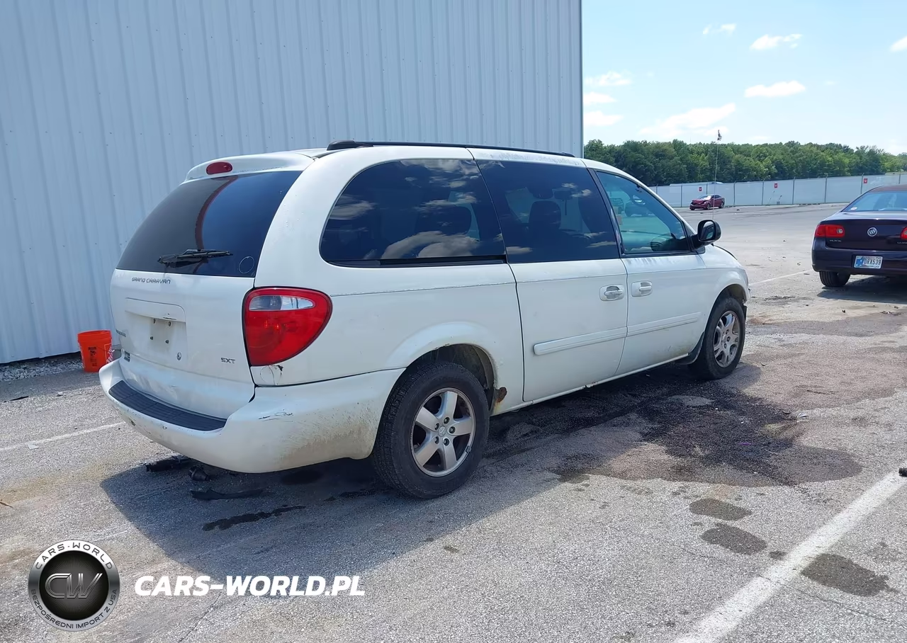 2004 Dodge Grand Caravan Sxt VIN:2D4GP44L24R501296 - 4