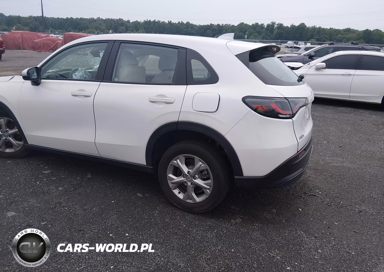 2025 Honda Hr-V Awd Lx VIN:3CZRZ2H30SM727124 - 3