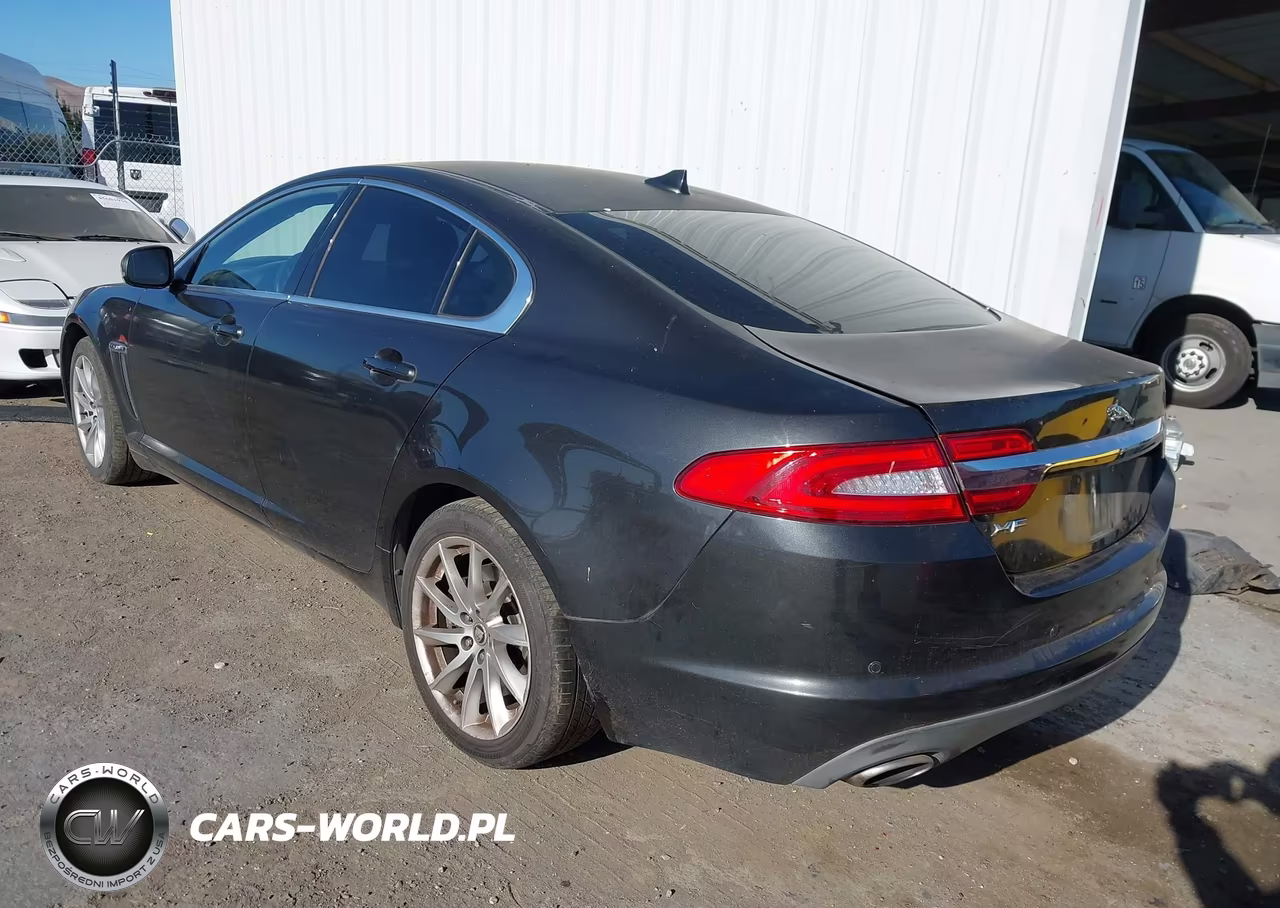 2013 Jaguar Xf I4 T VIN:SAJWA0ES2DPS70637 - 3