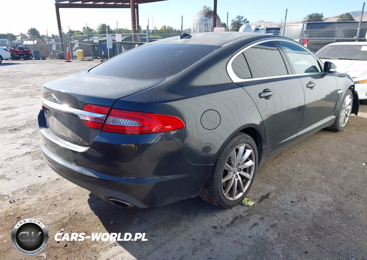 2013 Jaguar Xf I4 T VIN:SAJWA0ES2DPS70637 - 4