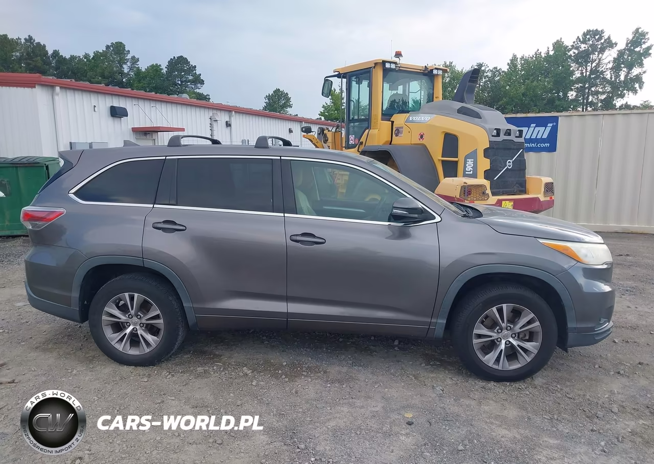 2014 Toyota Highlander Le Plus V6 VIN:5TDZKRFH5ES015309 - 13