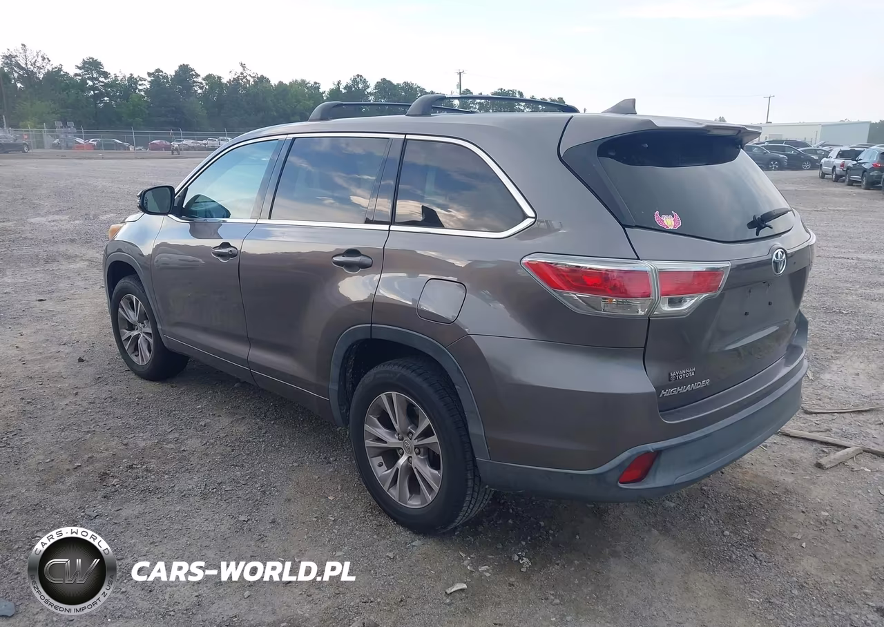 2014 Toyota Highlander Le Plus V6 VIN:5TDZKRFH5ES015309 - 3