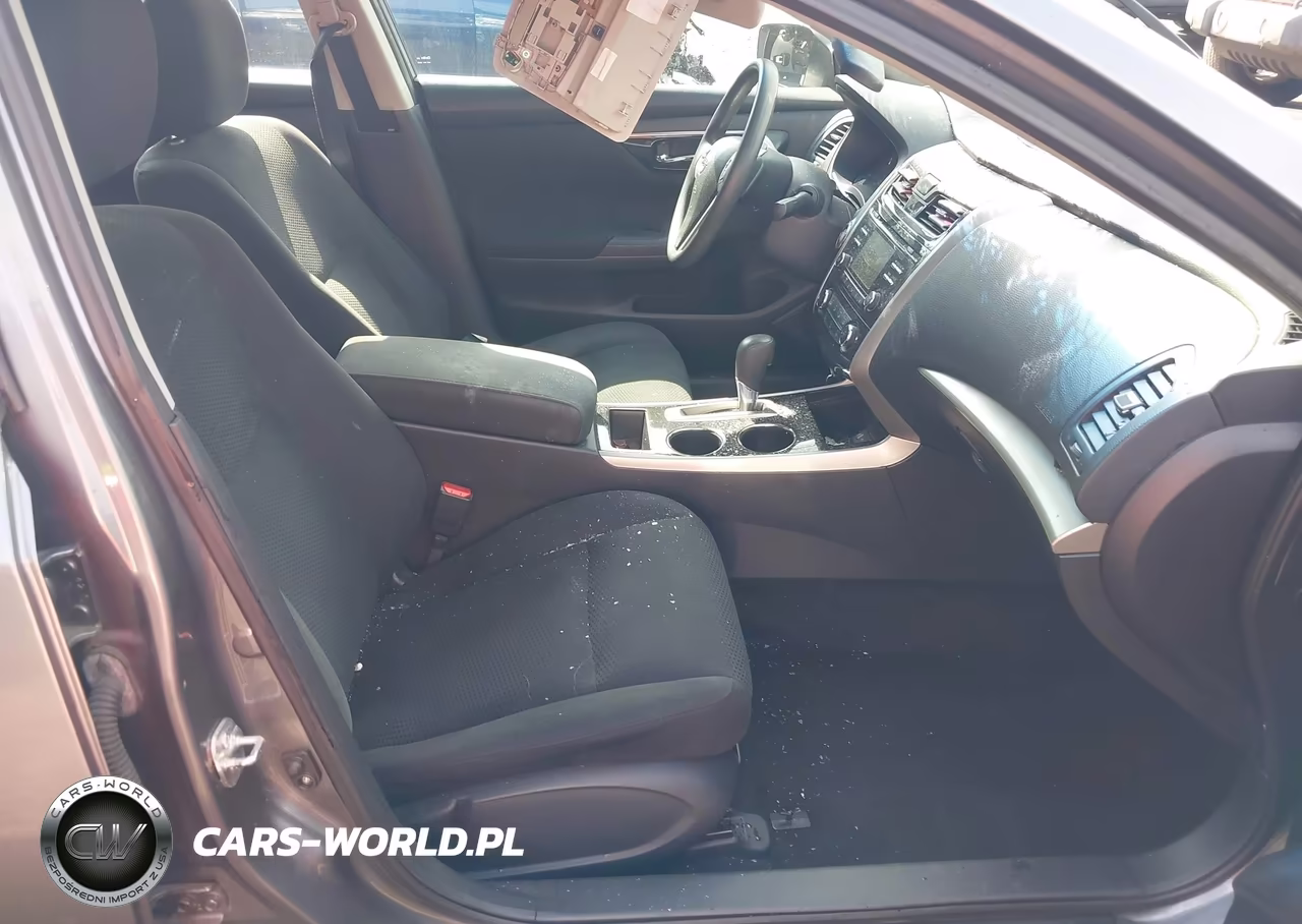 2014 Nissan Altima 2.5 S VIN:1N4AL3AP5EN390442 - 5