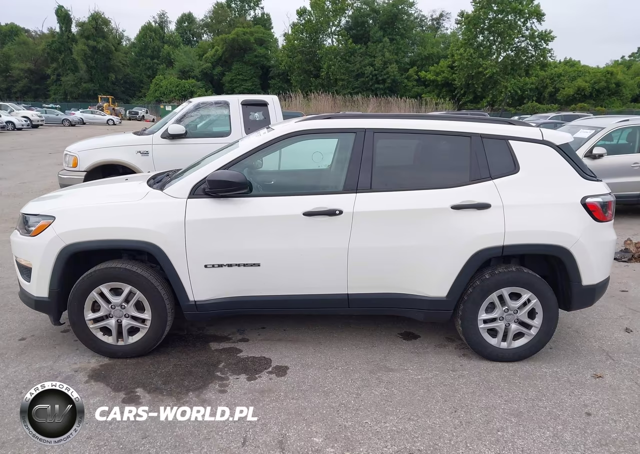 2018 Jeep Compass Sport 4X4 VIN:3C4NJDAB8JT281656 - 14