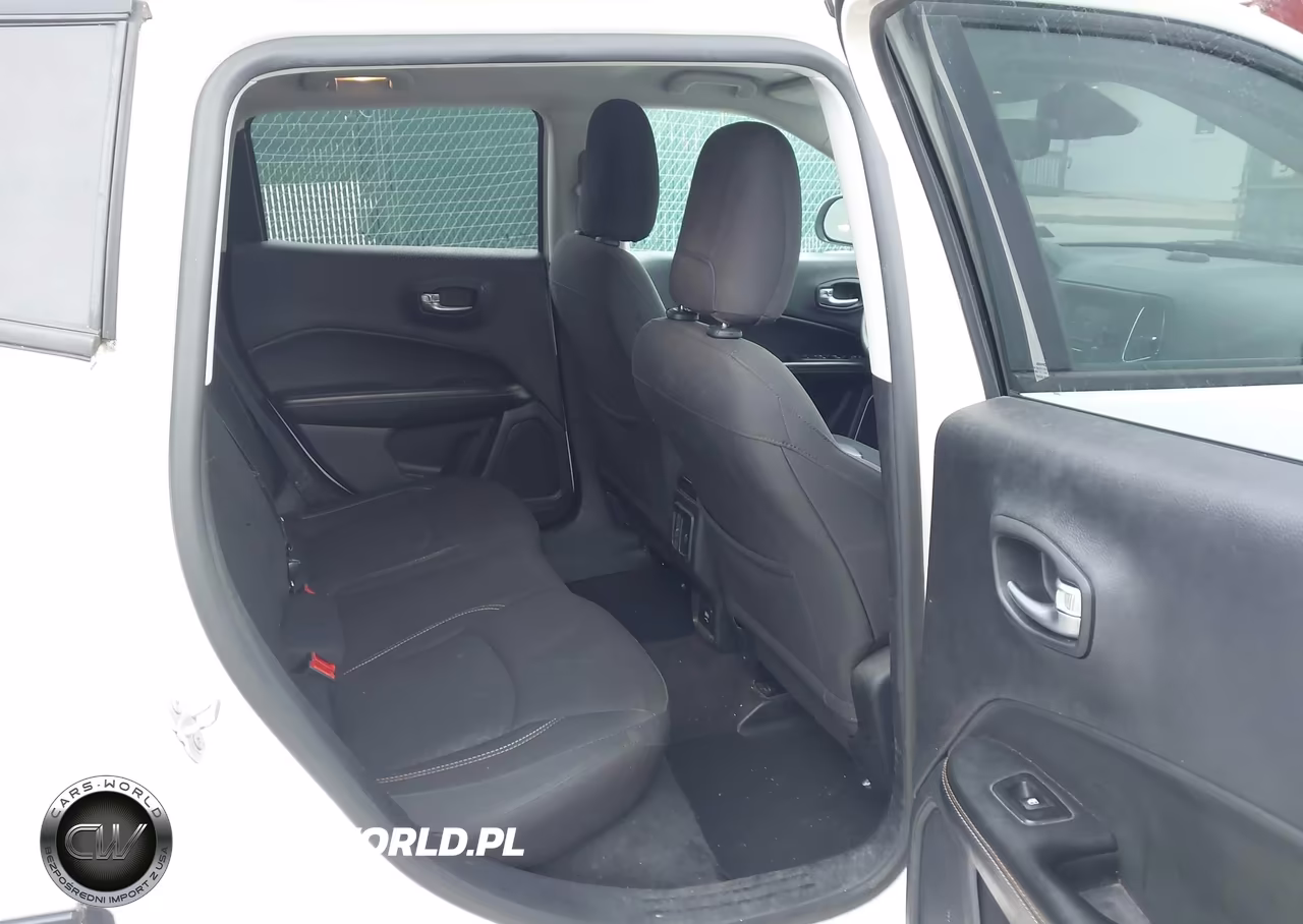2018 Jeep Compass Sport 4X4 VIN:3C4NJDAB8JT281656 - 8