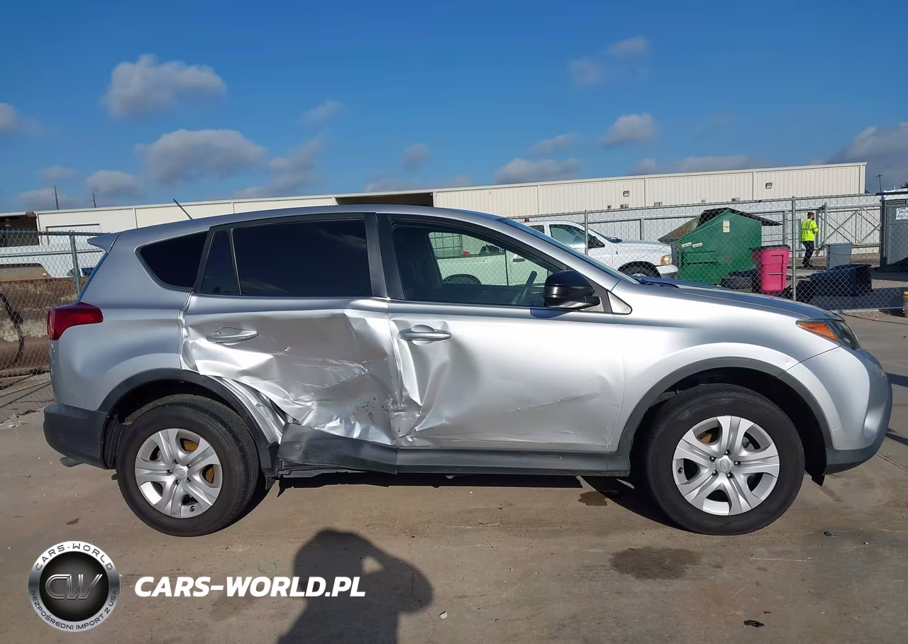 2015 Toyota Rav4 Le VIN:JTMZFREV9FD067714 - 13
