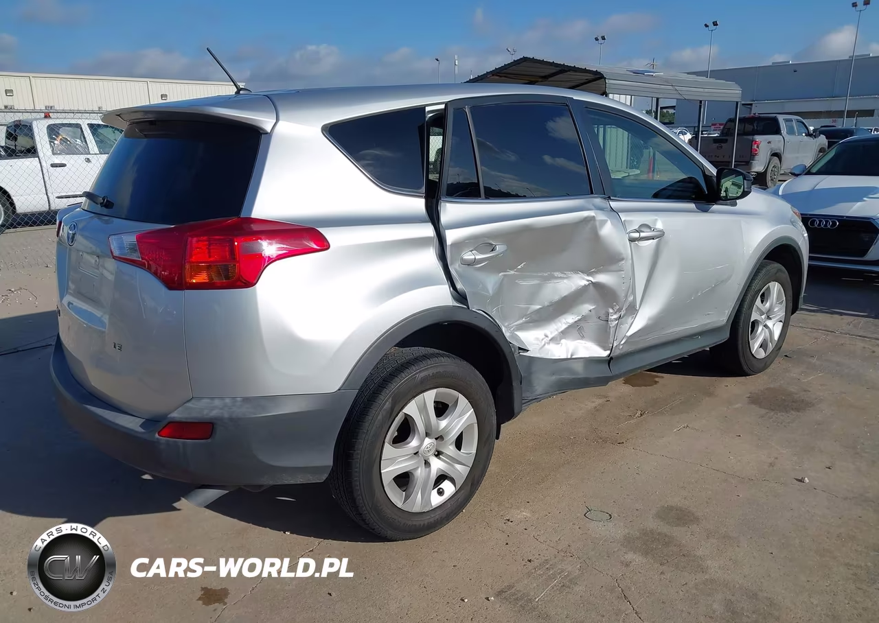 2015 Toyota Rav4 Le VIN:JTMZFREV9FD067714 - 4