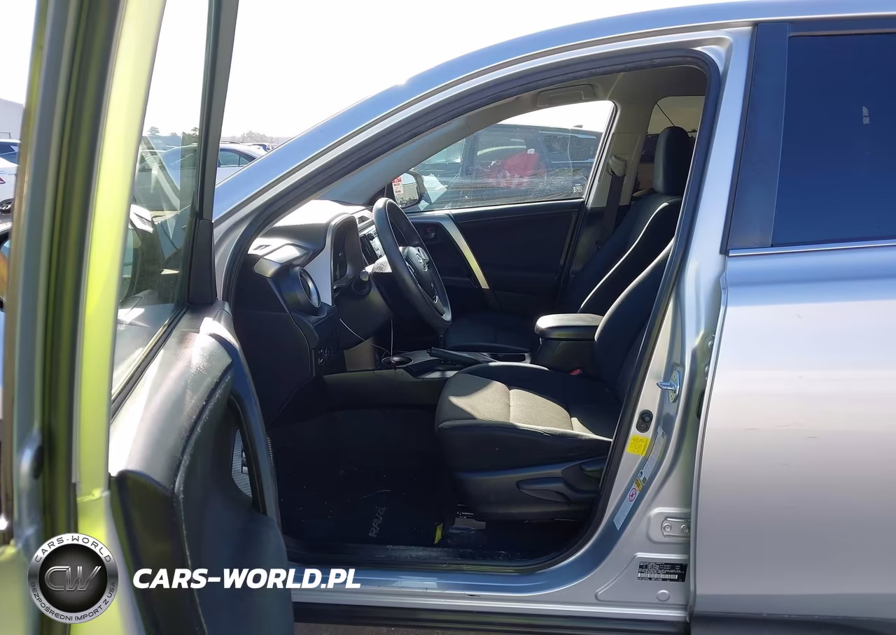 2015 Toyota Rav4 Le VIN:JTMZFREV9FD067714 - 5